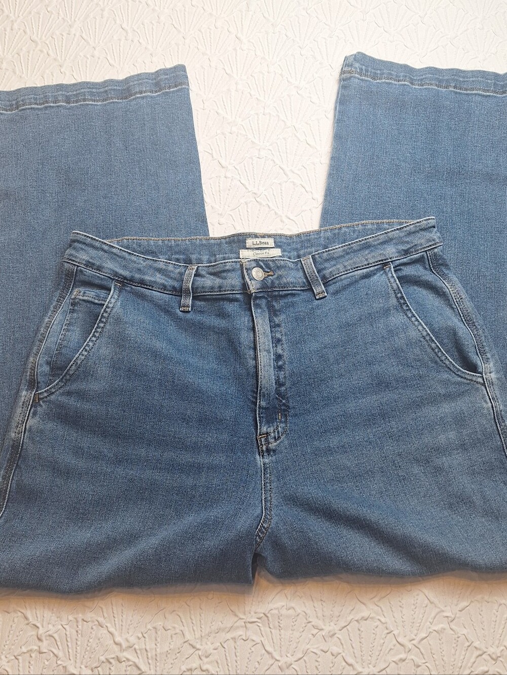 LL Bean Classic Fit,  Women's Size 20 Jeans Wide Leg